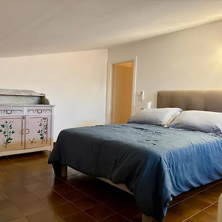 Duplex Proche Mer, Clim Terrasse A Borgo (Corsica)